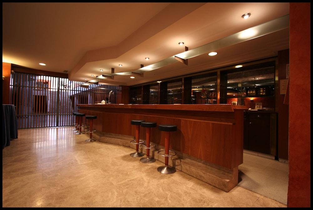 埃斯特雷马杜拉酒店 Caces 外观 照片